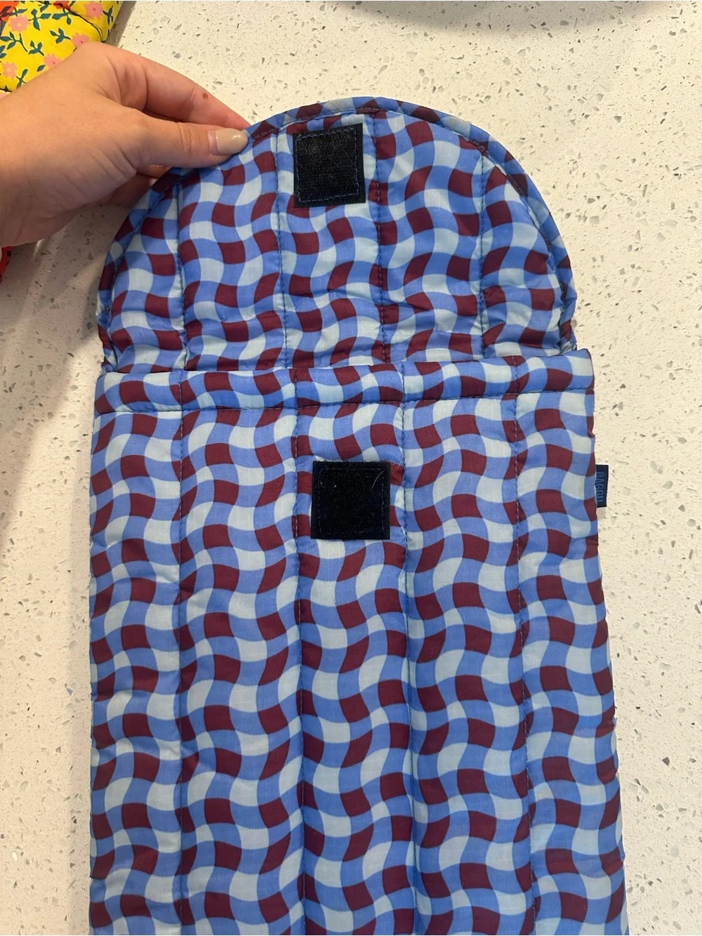 BAGGU padded sleeve